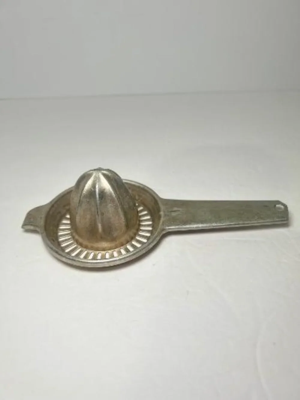 Vintage FOLEY Orange Juice Lemon Citrus Reamer Squeezer Juicer Aluminum Metal